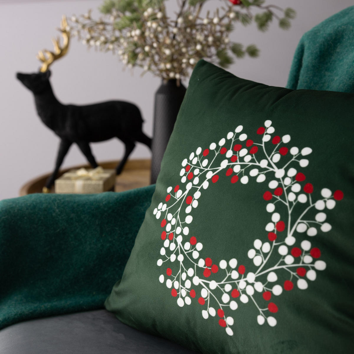 KISSENHÜLLE Berry Wreath 43x43 cm - Grün, Textil (43/1cm) - Dekoria