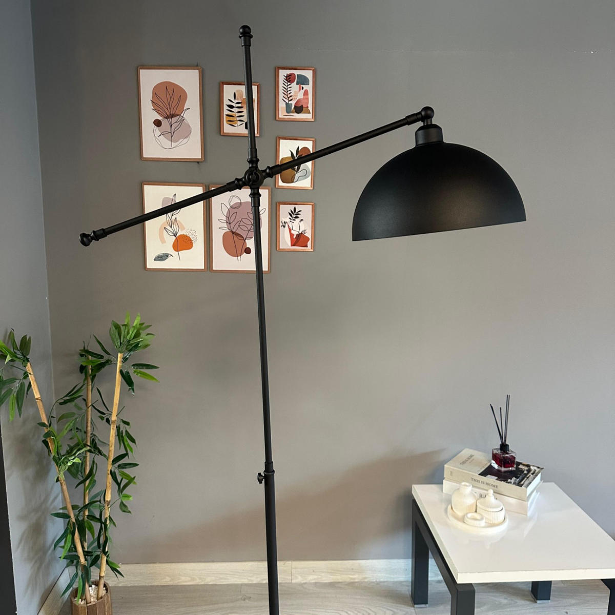 STEHLAMPE Stelan aus Metall mit E27, verstellbarer Lampenschirm - Schwarz, Metall (37/37/171cm) - Bamyum
