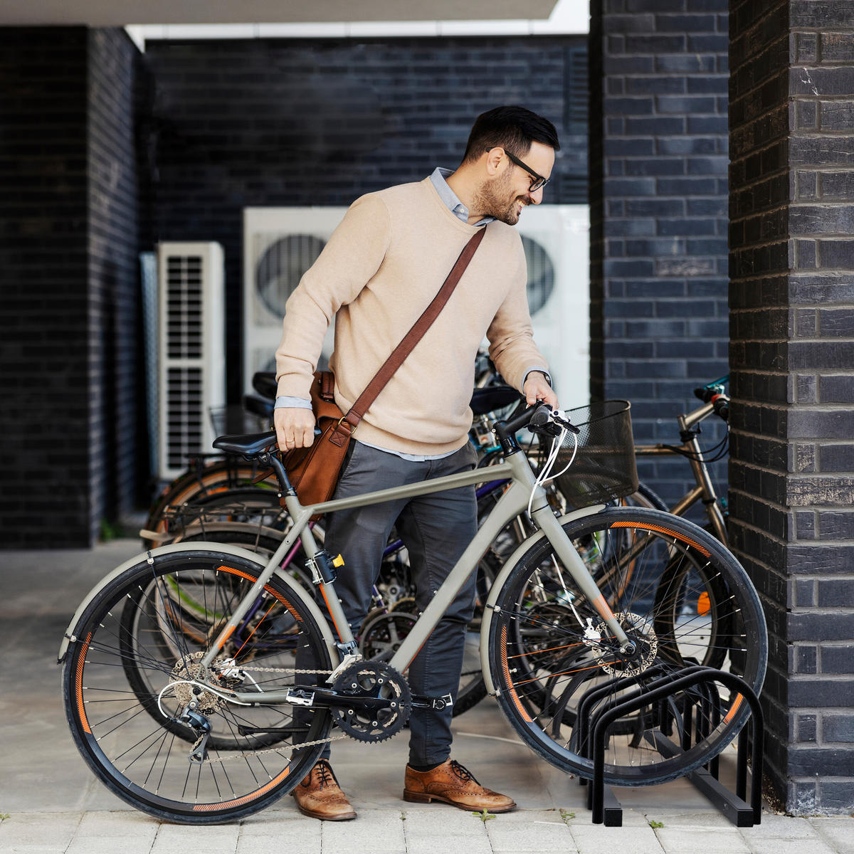 FAHRRADSTÄNDER Anthrazit für 5 Fahrräder Stahl - Anthrazit, Metall (130/27/33cm) - Relaxdays