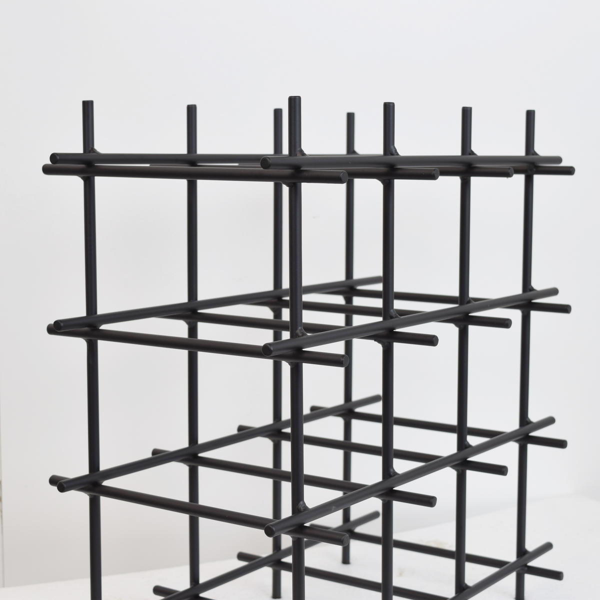 WEINREGAL Malbec Schwarz - Schwarz, Metall (40/40/25cm) - LOFT42
