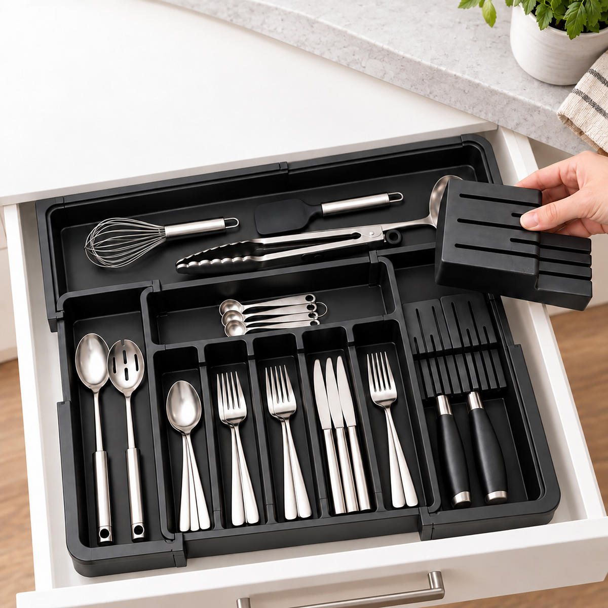 ORGANIZATOR TACÂMURI Negru extensibil cu inserție pentru cuțite - negru, material plastic (56.5/5/48.5cm) - Relaxdays