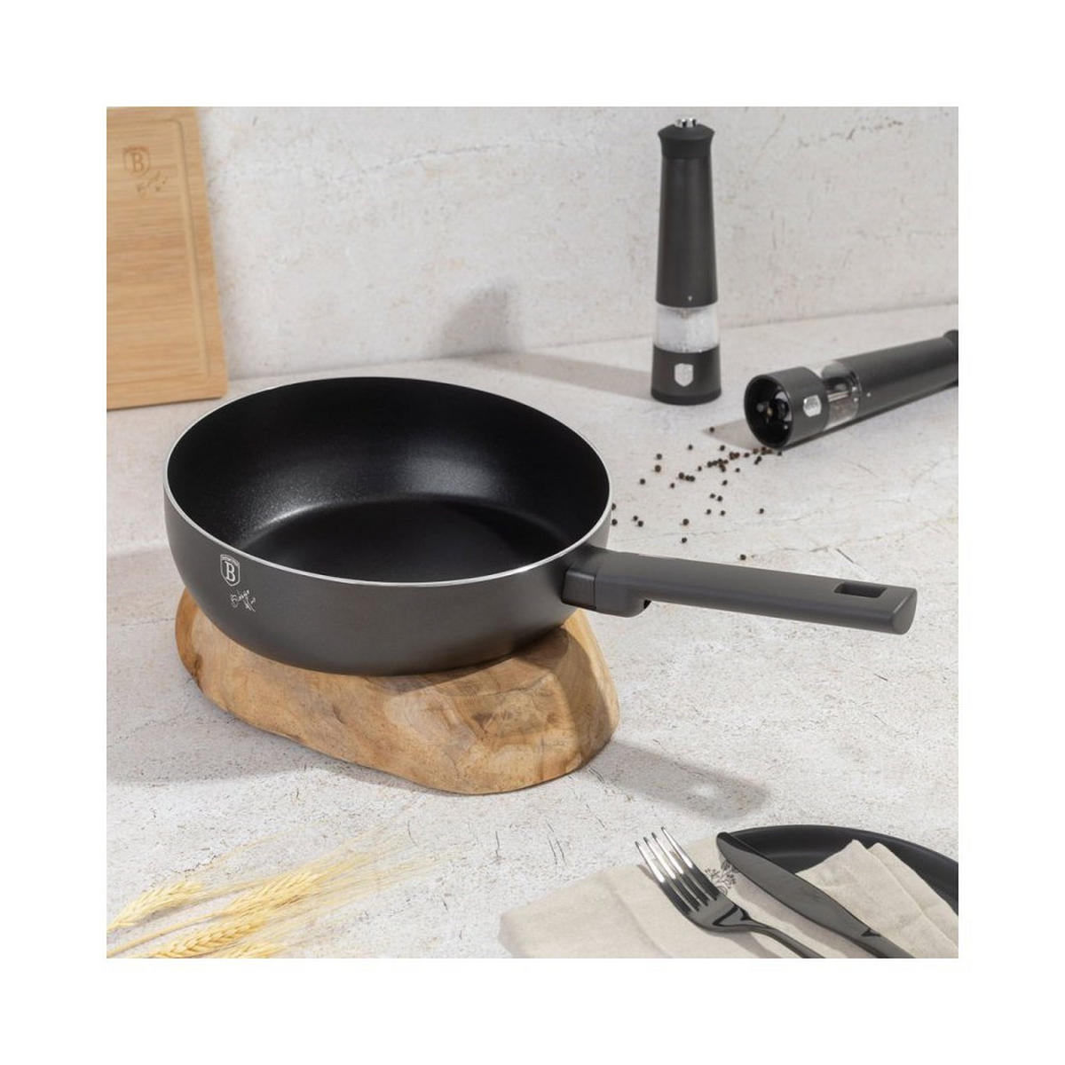 WOK Schwarz 26/26/9 cm BH8119 - Schwarz, Metall (26cm) - Berlinger Haus