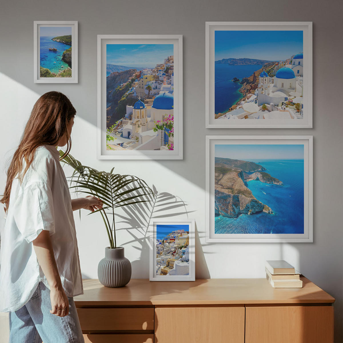 BILDER SET 5er Set - 50x50 cm & 20x30 cm & 40x60 cm Weißer Rahmen - Architekturlandschaft Oia Santorin Griechenland - Weiß, Kunststoff (40/60cm) - TULUP