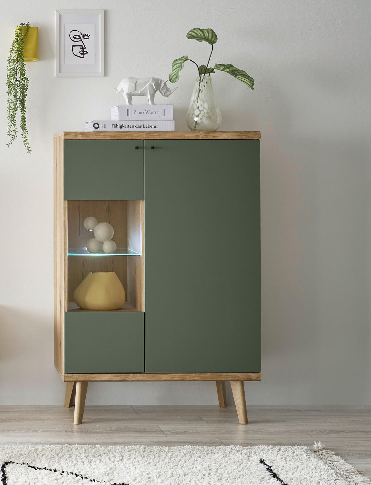HIGHBOARD Salbei, Eiche Evoke, skandinavisch 90 x 134 cm, Kommode 2-türig mit Glaselement - Salbeigrün/Eichefarben, Glas/Holz (90/134/40cm) - Furn.Design