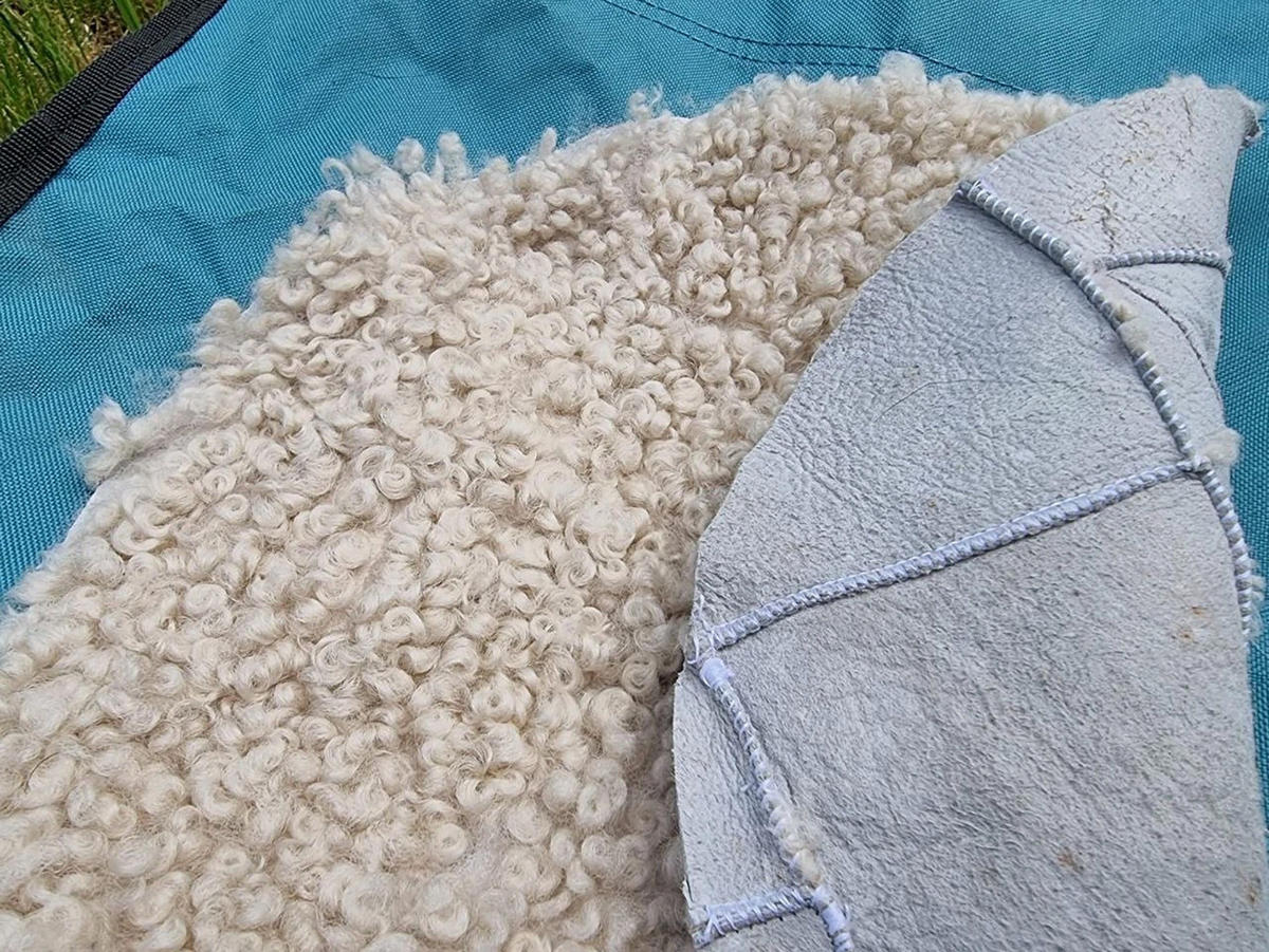 SITZAUFLAGE Lammfell Patchwork natur vernäht weich 37x37 cm Beige Rund - Beige, Fell (37/37cm) - Provellus