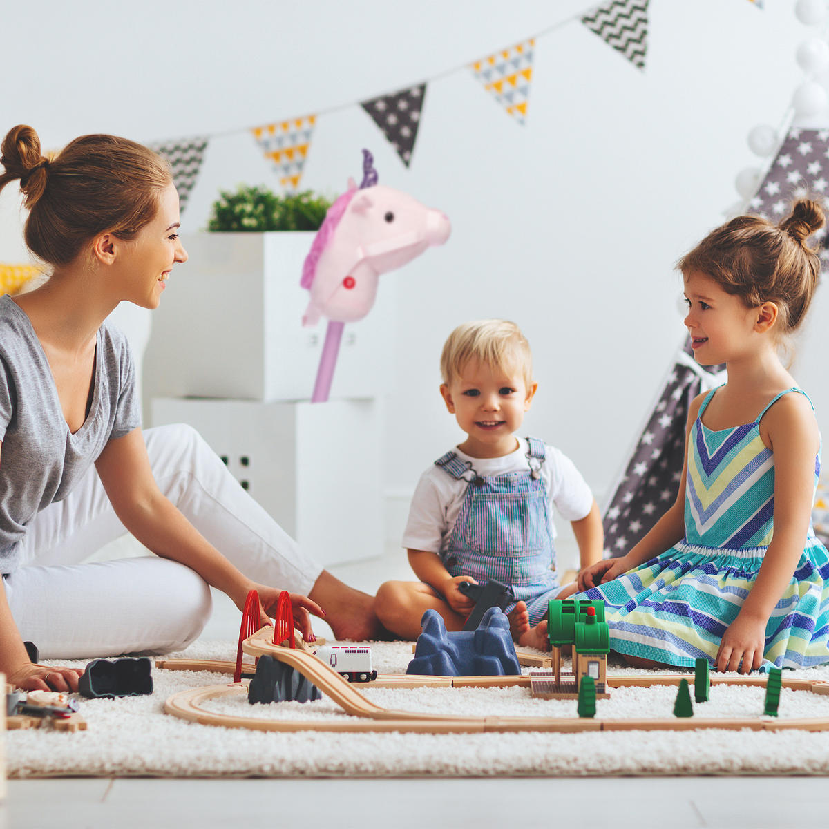 JEDNOROŽEC na tyči - viacfarebná, textil/plast (21/10/74cm) - Relaxdays