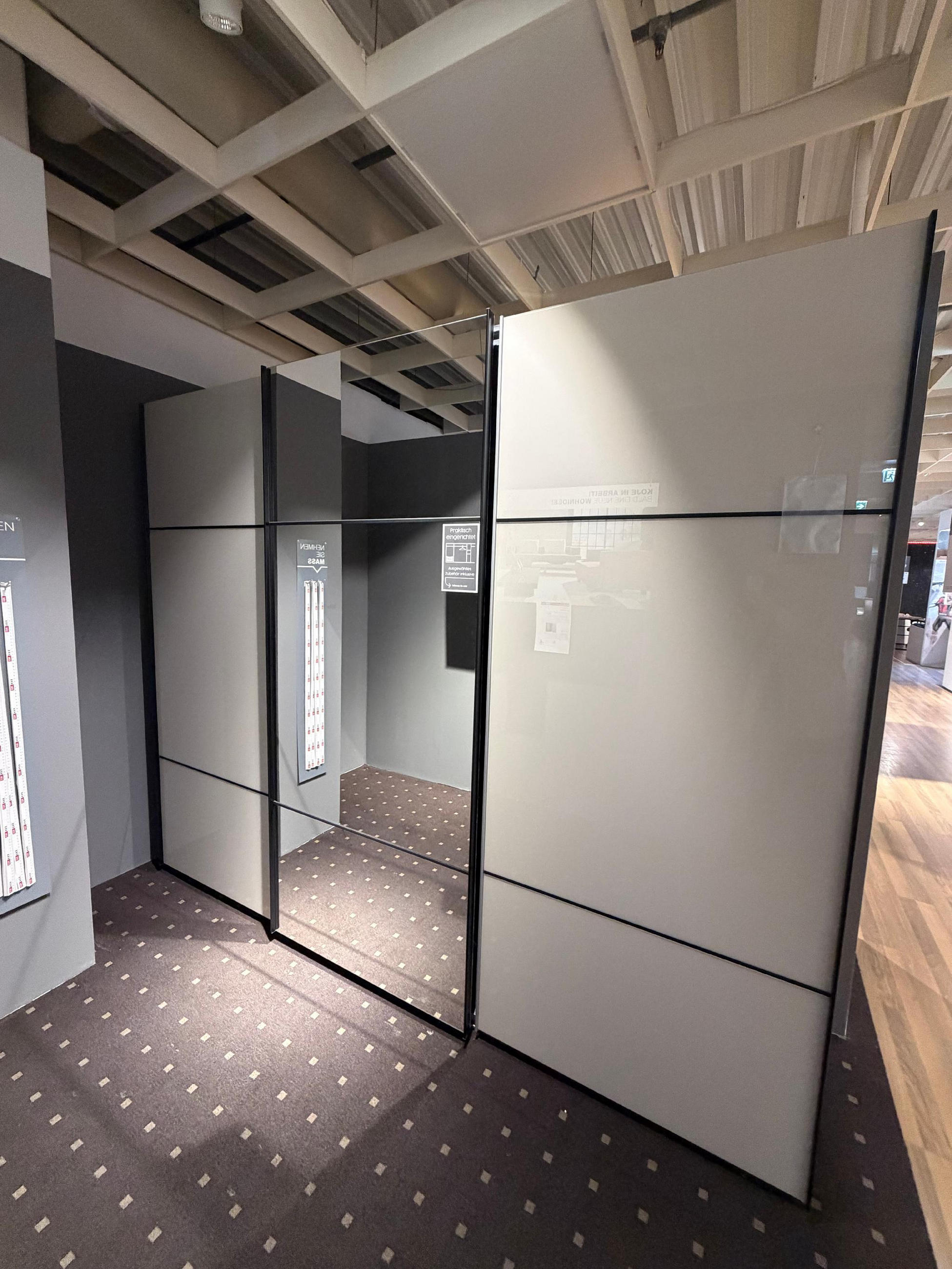 Schwebetürenschrank " Covalo" - Novel