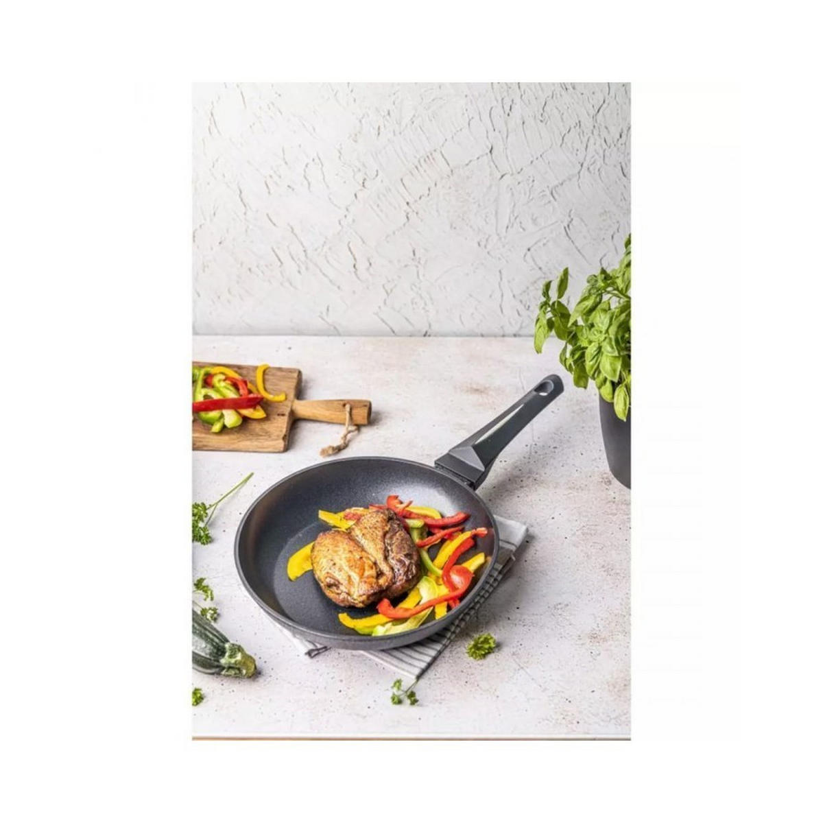 PFANNE Schwarz 20/20/4.2 cm KB7688 - Schwarz, Metall (20cm) - Klausberg 