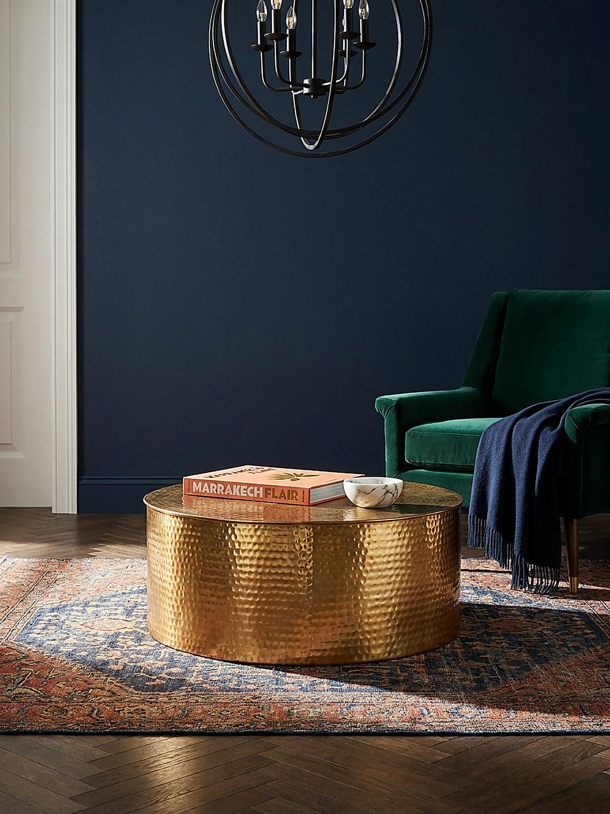 COUCHTISCH mit orientalischem Design, Hammerschlagstruktur und großzügiger Ablage aus Aluminium, Gold 75x75x31 cm - Goldfarben, Metall (75/75/31cm) - KADIMA DESIGN