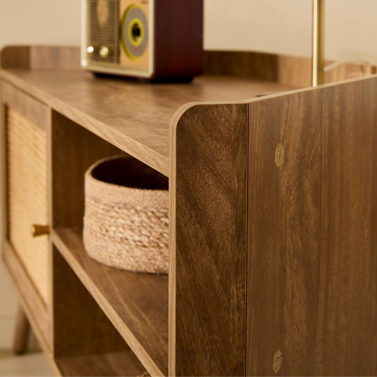 ECK-TV-MÖBEL mit 1 Tür und Rattanfront sowie 2 offenen Fächern, L120 cm 40/120/60 cm - Eschefarben, Holzwerkstoff (40/60/48.5cm) - Calicosy