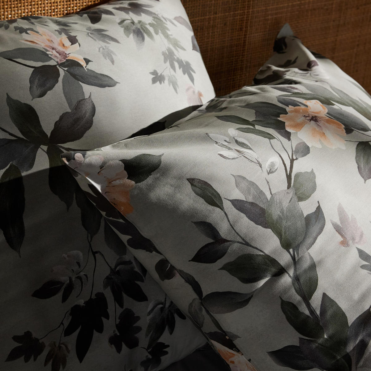 BETTWÄSCHE Kasna - Grau, Textil (200/220cm) - home&you