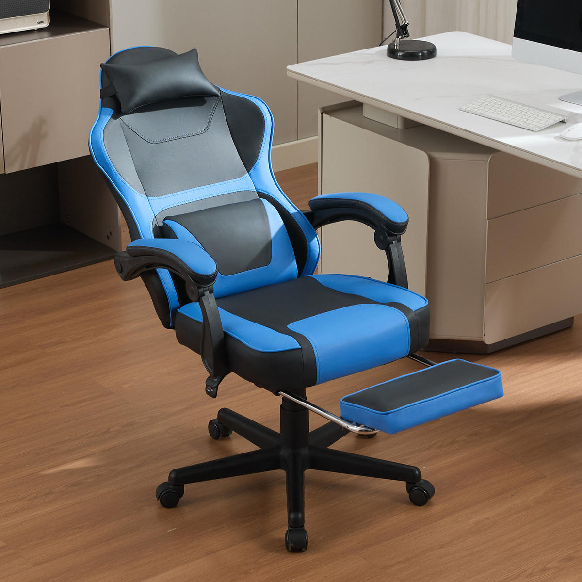 GAMING-STUHL schwarz-blau ergonomisch mit ausziehbarer Fußstütze, Nacken- und Lendenkissen, höhenverstellbar - Blau, Leder (54/116/61cm) - BRILVERDE