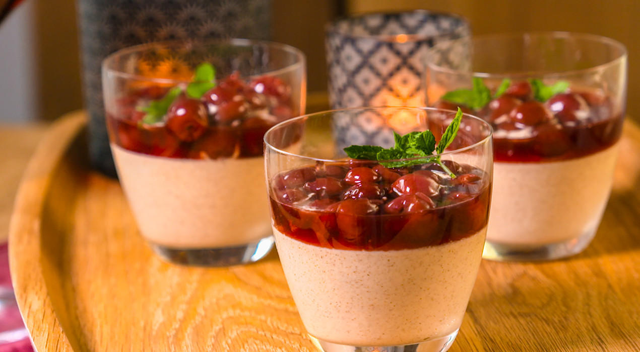 XXXLecker-Zimtmousse mit Glühweinkirschen