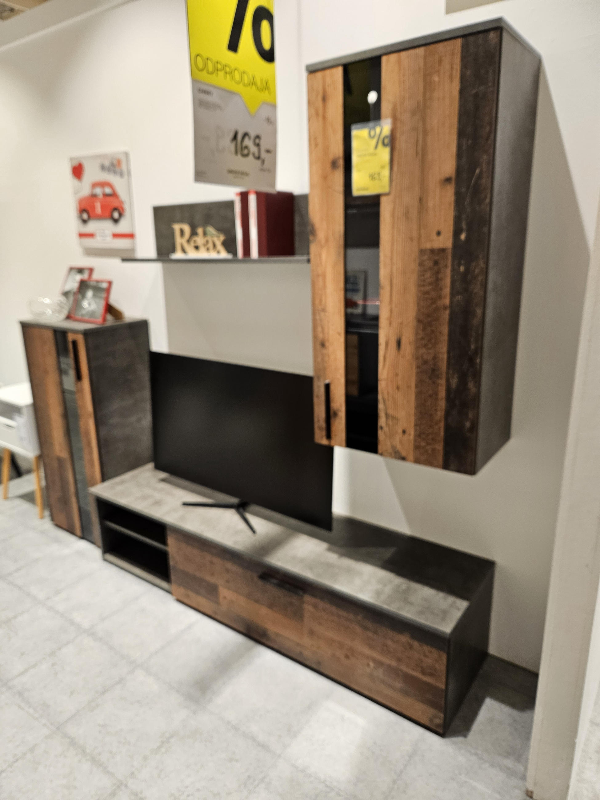 DNEVNI REGAL ARANTUS - Carryhome