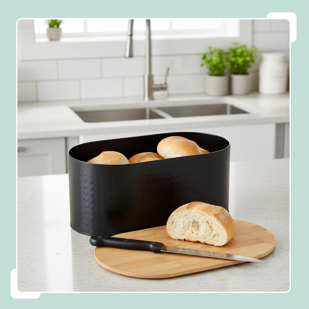 CHLEBÍK - viacfarebná, kov/drevo (34/15.5/18.5cm) - Relaxdays