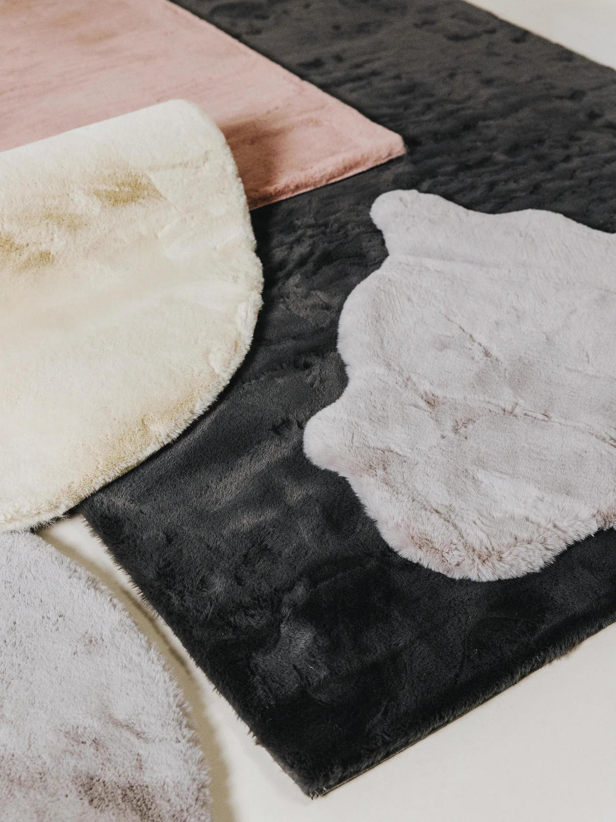 KUNSTFELL-TEPPICH Dave Anthrazit 120x170 cm - Anthrazit, Textil (120/170cm) - benuta Nest