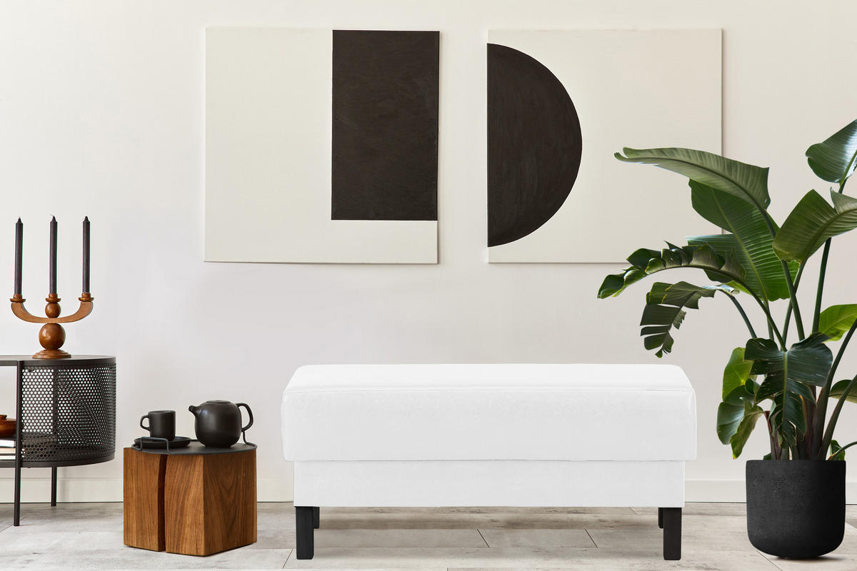 SITZHOCKER ESPECTO auf hohen Holzbeinen, weiß - Schwarz/Weiß, Textil (106/47/56cm) - KONSIMO®