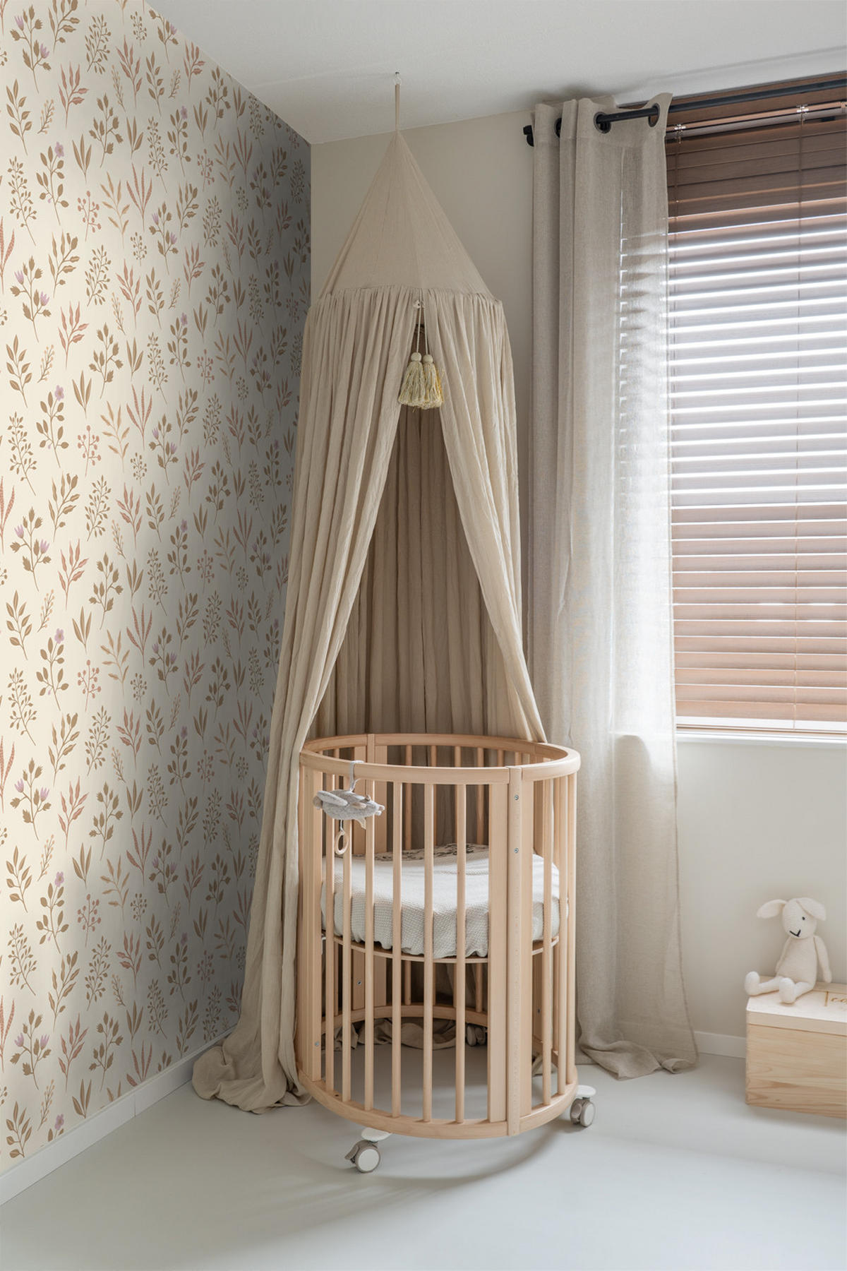 TAPETE Blumenmuster im skandinavischen Stil 53 cm x 10.05 m - Beige, Papier (53/0.1cm) - ESTAhome