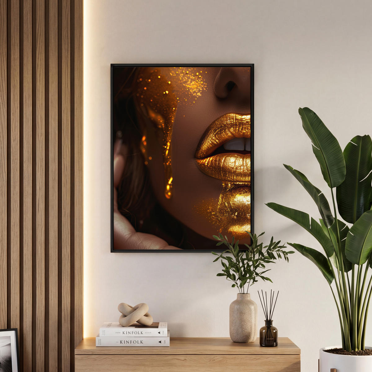 LEINWAND Bilder mit Rahmen - Frau - Gold - Luxus - Porträt - 50x70 - Goldfarben, Textil (50/70cm) - MuchoWow