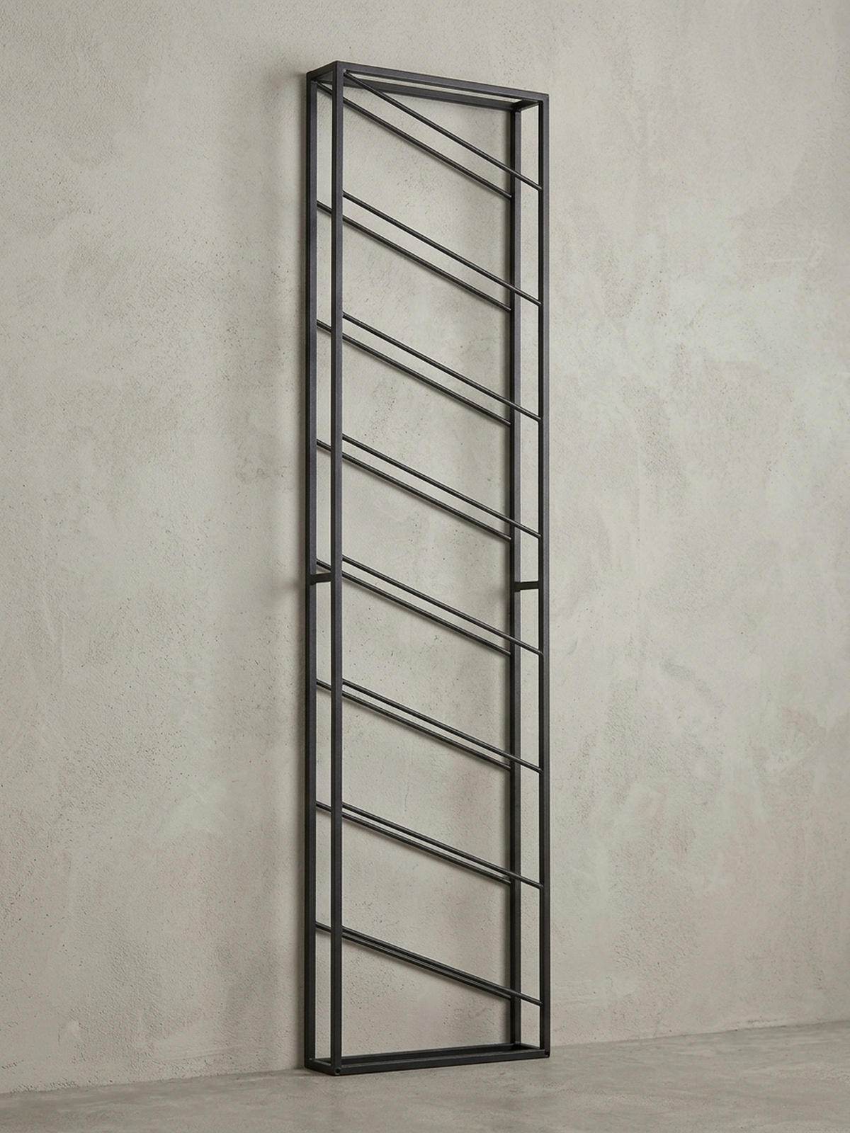 WEINREGAL STILVIN Eisen Pulverbeschichtet Wandmontage Handgefertigt, Schwarz 36x8x150 cm - Schwarz, Metall (36/150/8cm) - KADIMA DESIGN