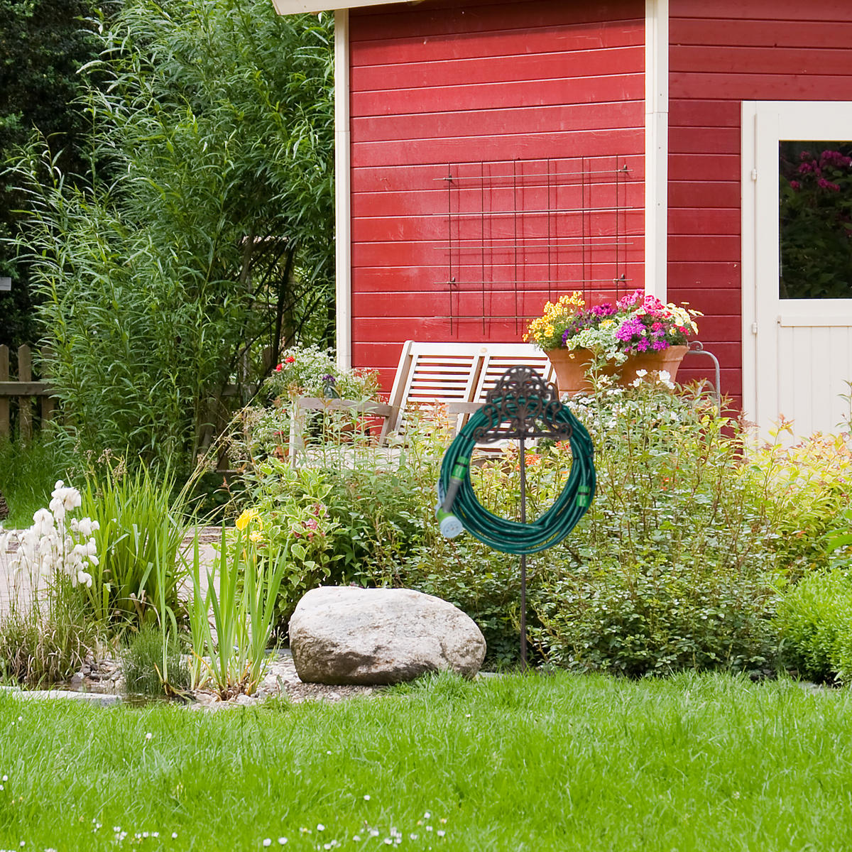 SCHLAUCHHALTER - Dunkelbraun, Metall (27/100/16cm) - Relaxdays