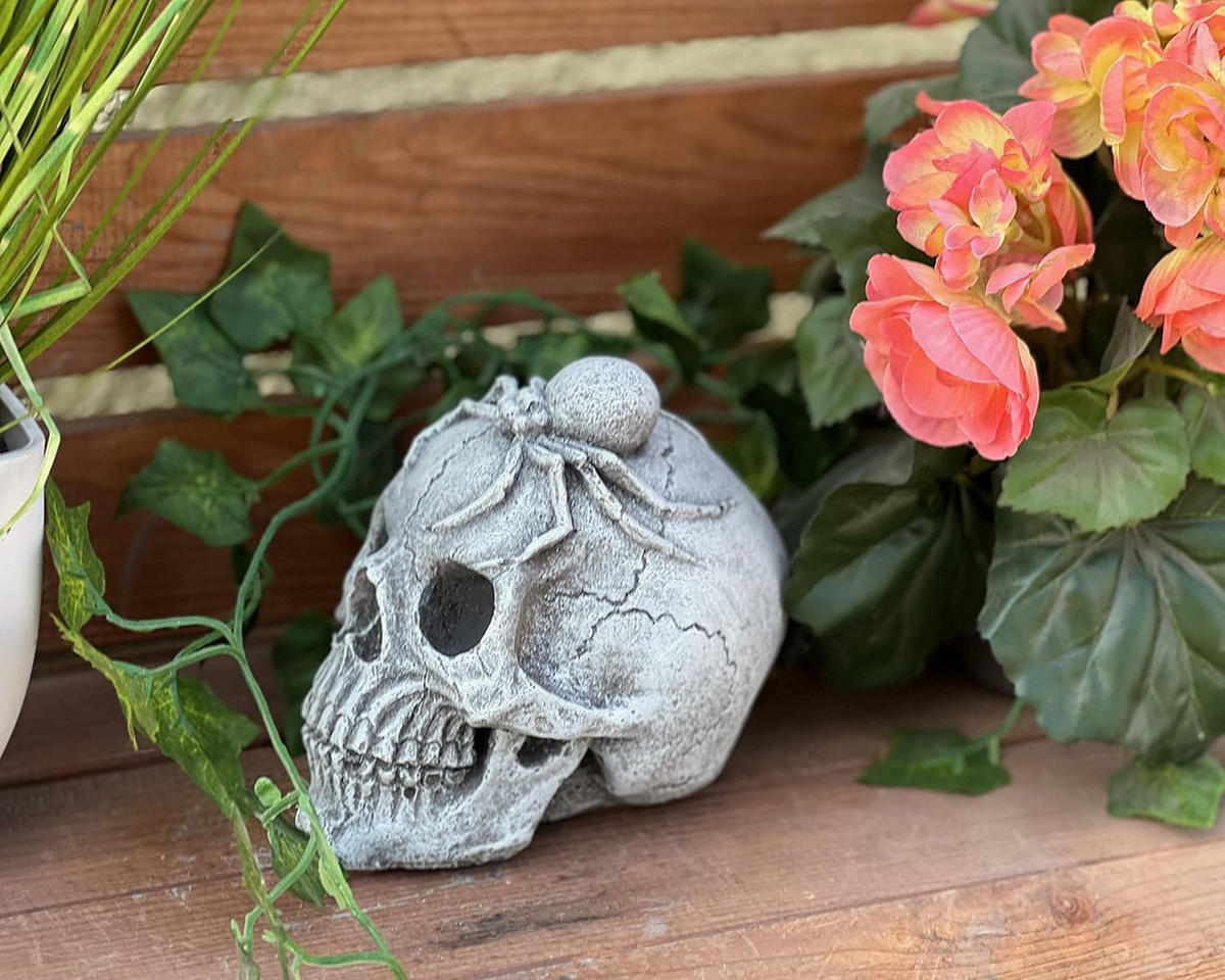 STEINFIGUR Gothic Schädel mit Spinne frostfest massiv - Grau, Stein (9/12/13cm) - stoneandstyle