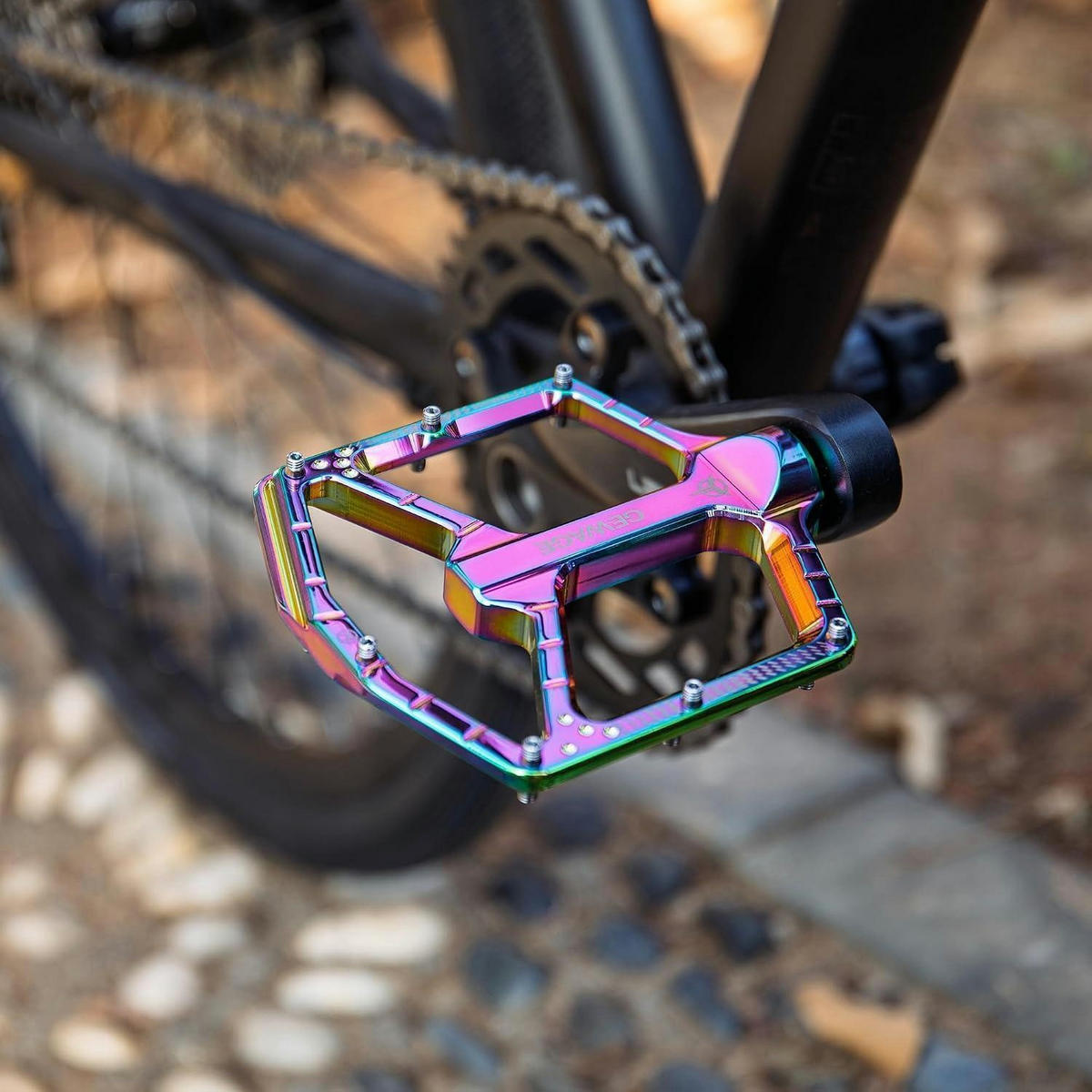 FAHRRADPEDALE CNC-Aluminium Rainbow Glossy 14 Pins - Multicolor, Metall (11/1.5/12cm)