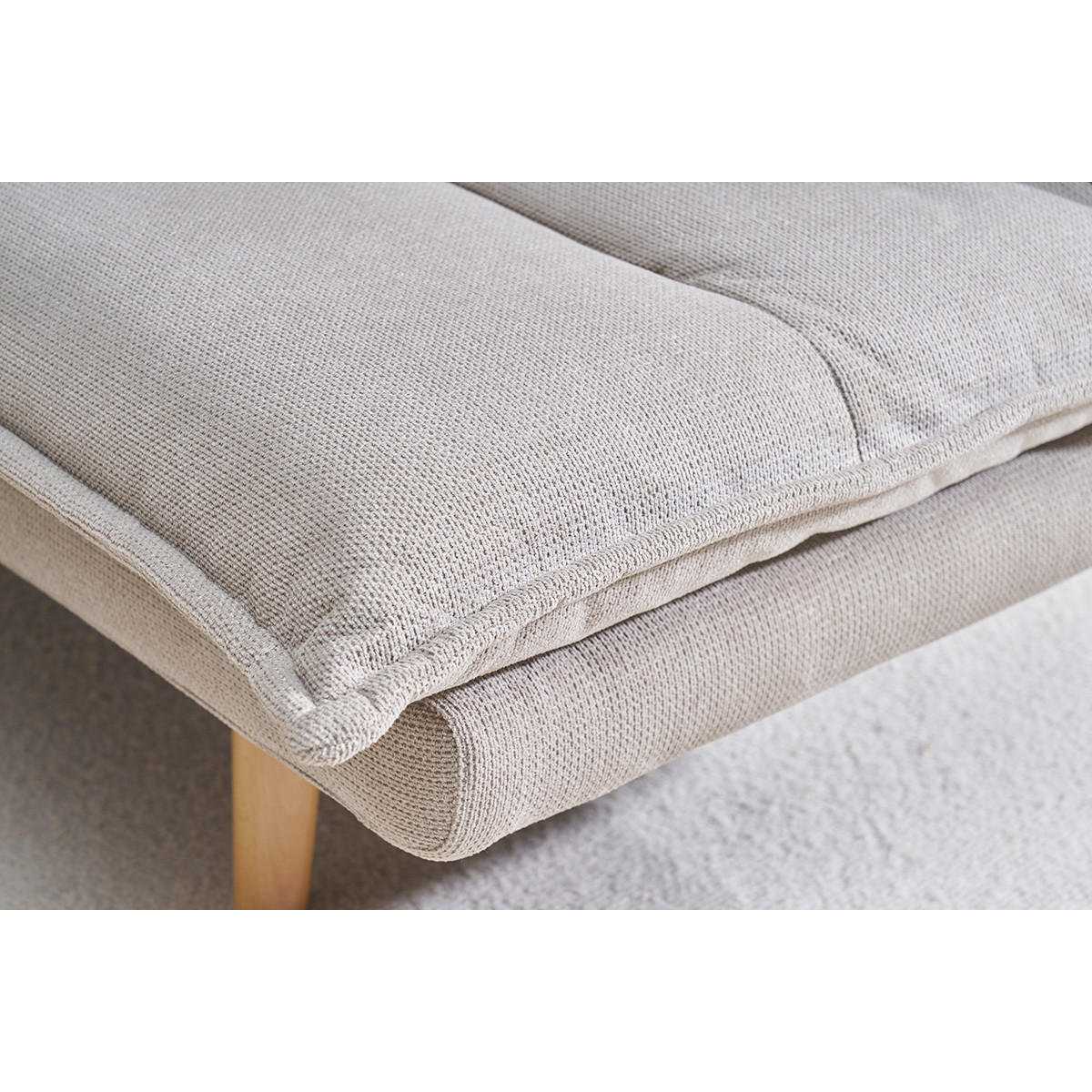 SCHLAFSOFA für 3 Personen in beige strukturiertem Samt-Effekt-Stoff und hellem Holz BINGO - Beige, Textil (91.5/85.5/188cm) - Miliboo