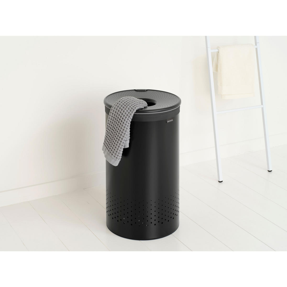 WÄSCHEBOX, Matt Black, 60 L - Schwarz, Metall (38/63.5/38cm) - Brabantia