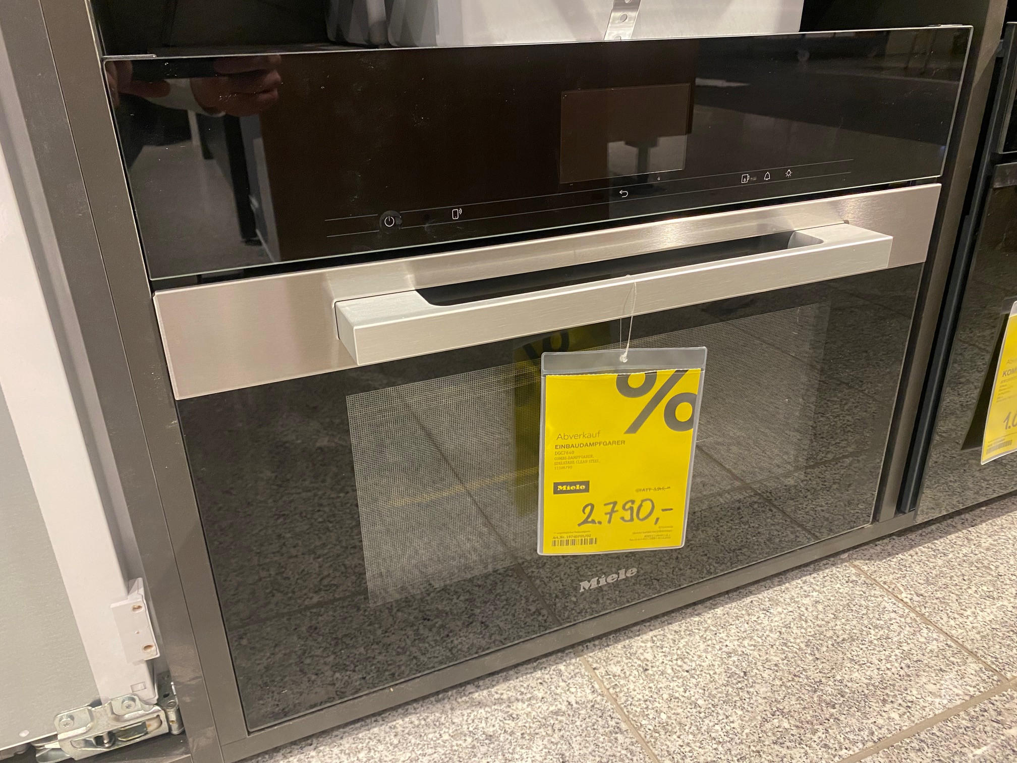 SONDERPREIS ! MIELE EINBAUDAMPFGARER DGC7640 - Miele