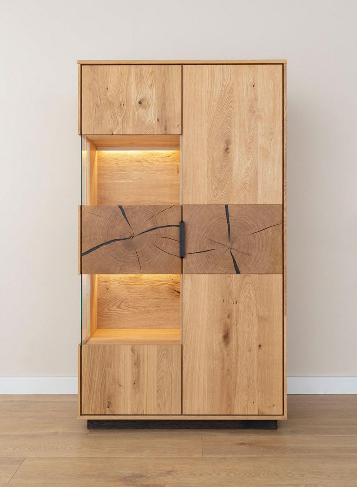 VITRINE Tirano Eiche Natur / Hirnholz 83 / 39 / 147cm - Hellbraun/Eichefarben, Holz/Metall (83/147/39cm) - Feldmann-Wohnen