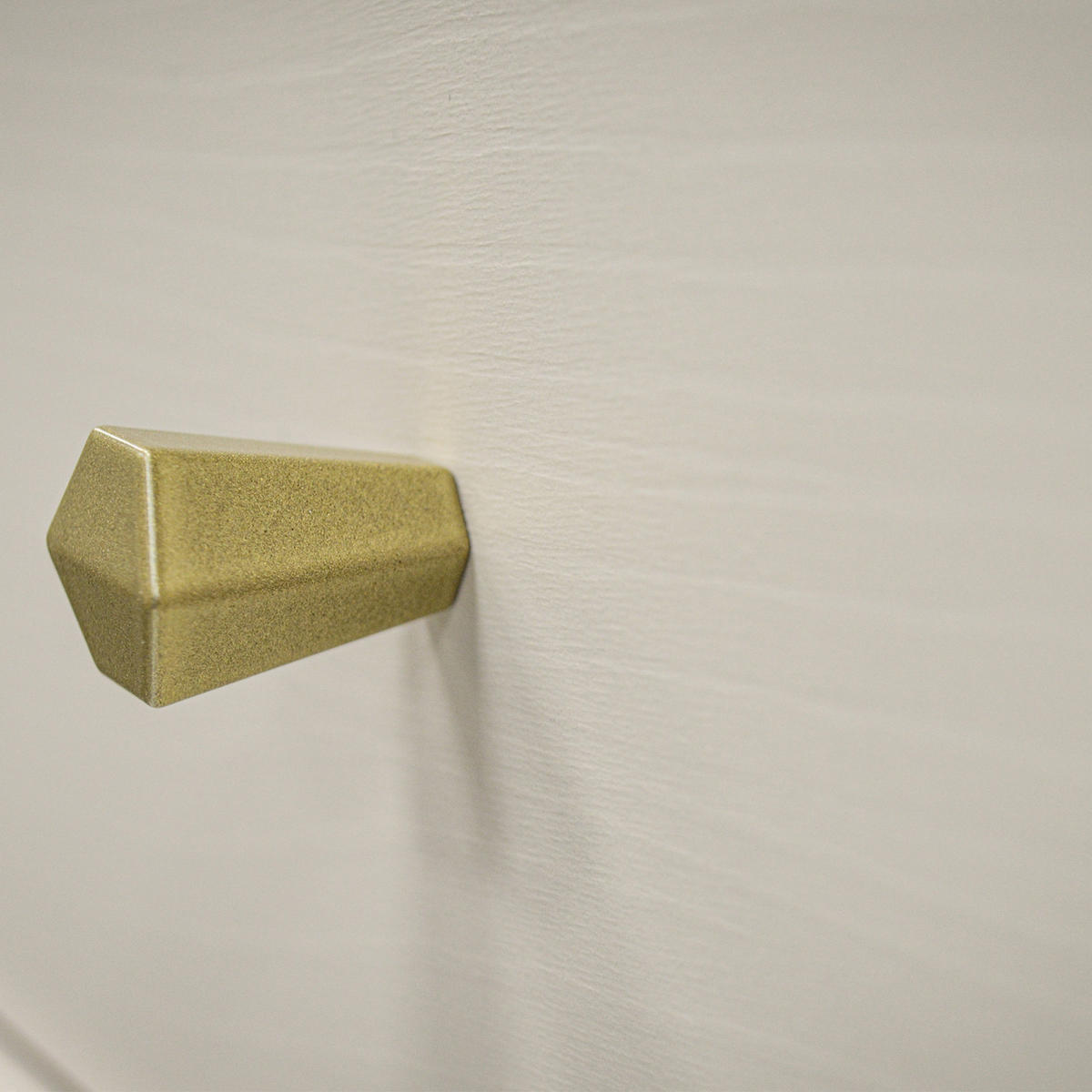 KOMMODE FLOREN, Creme/Gold - Creme, Holzwerkstoff/Metall (100.2/107.5/40.8cm) - KONSIMO®