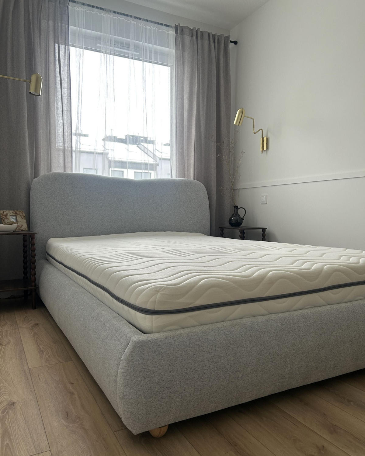 MATRACE S PAMĚŤOVOU PĚNOU H2/3 Střední 140/200 cm Serenity - bílá, textil (140/200cm) - Beliani