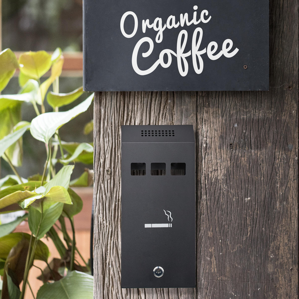 WANDASCHENBECHER - Schwarz, Metall (15cm) - Relaxdays