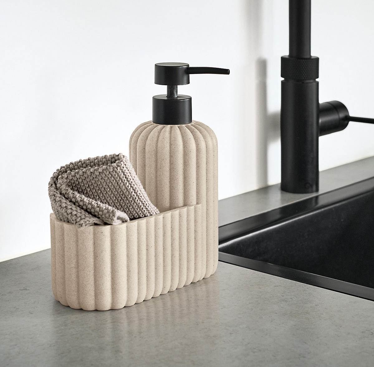 SPÜLBECKEN-ORGANIZER Spülmittelspender 380 ml 17/8/19 cm - Beige, Kunststoff (8/19/17cm) - ZELLER