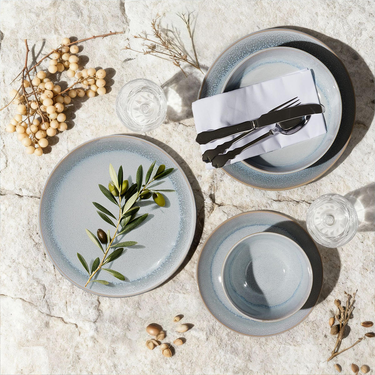 TAFELSERVICE Mare, ineinander stapelbar, grau - Grau, Keramik (26.5/2.5/26.5cm) - tectake