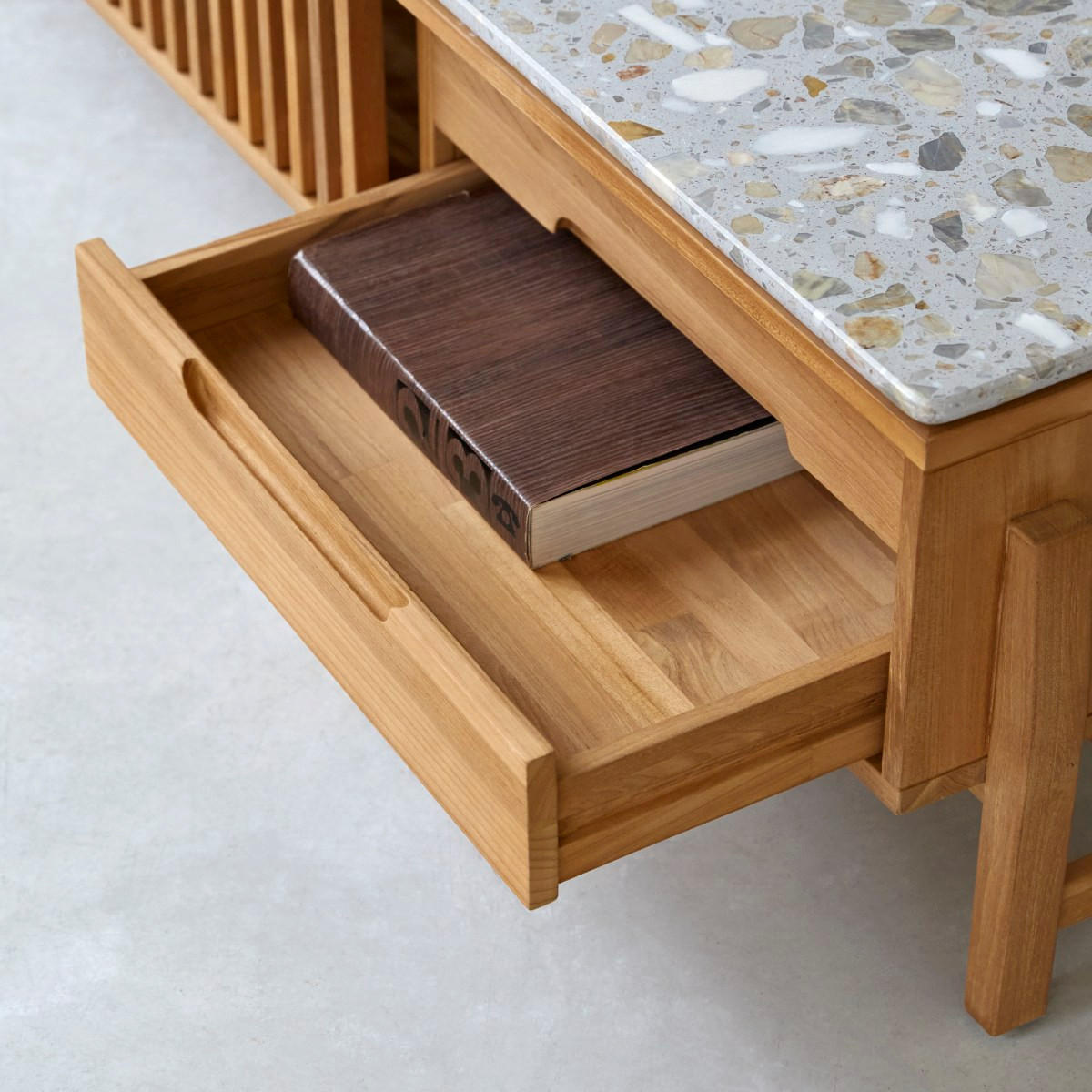 TV-SCHRANK Isaure Natur aus Teak - Naturfarben, Holz (175/45/45cm) - Tikamoon