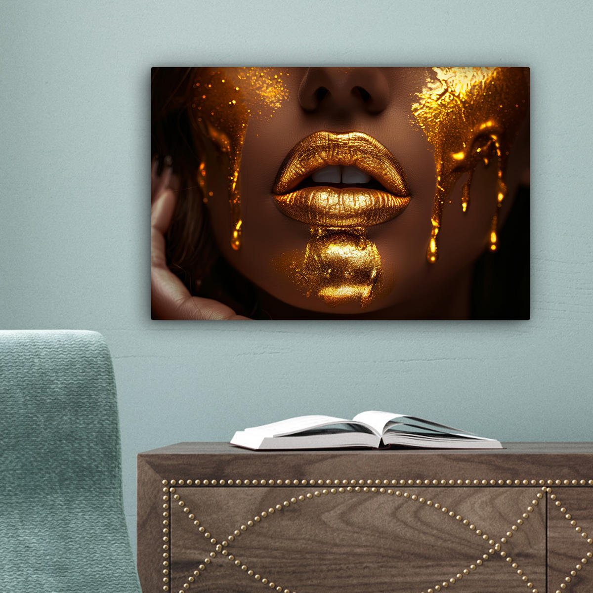 LEINWANDBILD Frau - Gold - Luxus - Porträt Deko Schlafzimmer 30x20 cm - Goldfarben, Textil (30/20cm) - MuchoWow