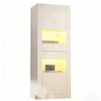 VITRINE in Weiß Highboard mit LED-Beleuchtung und Glasboden für Wohnzimmer und Schlafzimmer, B61/T42/H162 cm - Weiß, Glas/Holzwerkstoff (61/162/42cm) - STILVORA