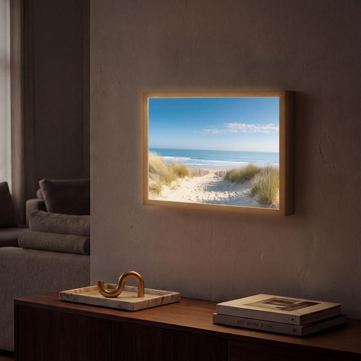 NÁSTĚNNÁ LAMPA S AKUMULÁTOREM Pláž - moře - duny - písek - léto 40x30 cm - písková barva, kompozitní dřevo (40/30/8cm) - OnlyWow