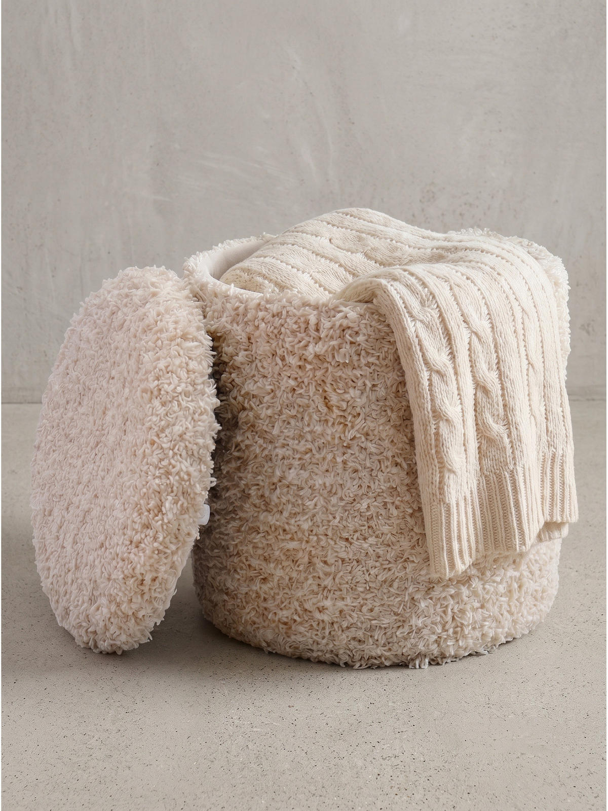 SITZHOCKER RHONE, Stoff, mit Textilbezug, Beige, Ø 40 x 45 cm - Beige, Textil (40/45/40cm) - KADIMA DESIGN