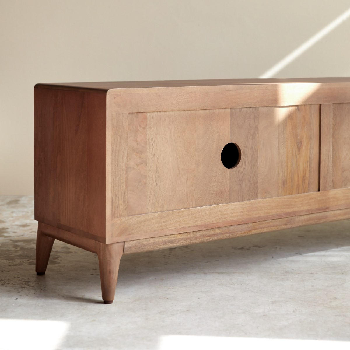 TV-SCHRANK Gabrielle Dunkelbraun aus Mango - Dunkelbraun, Holz (160/56/40cm) - Tikamoon