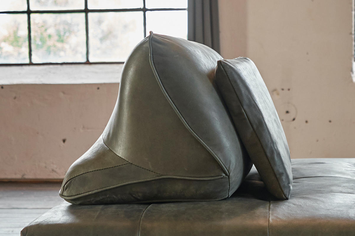 RÜCKENKISSEN WIOLO Grün Leder - Grün, Leder (80/46cm) - KAWOLA