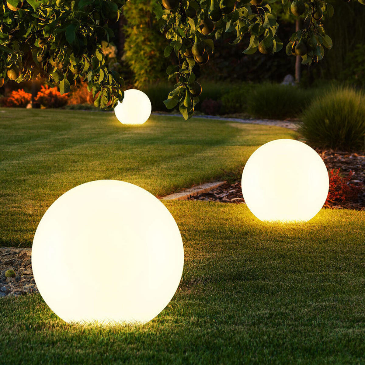 LED AUSSENLEUCHTE Kugel Weiß Silber - Weiß, Kunststoff (25/65/25cm)
