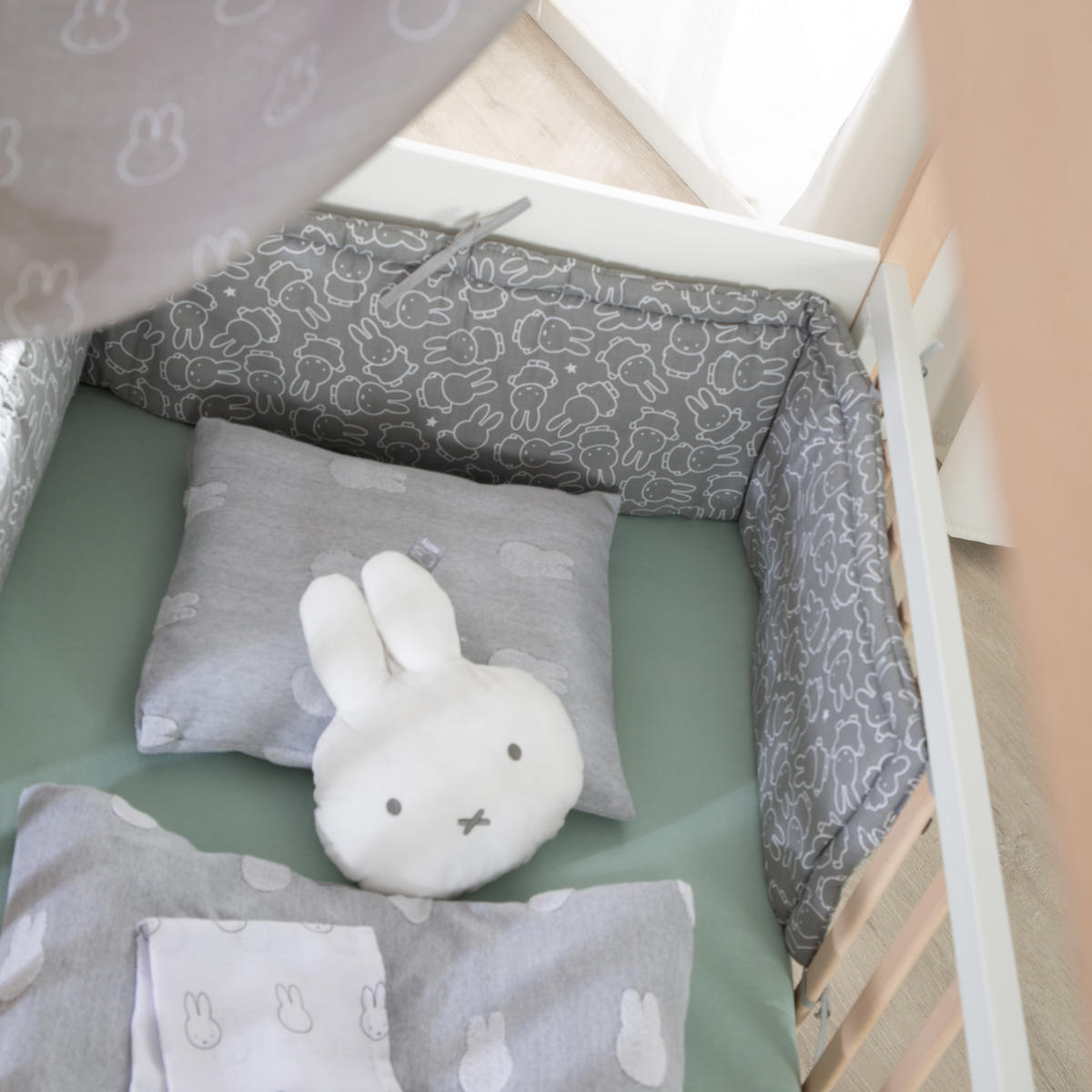 NESTCHEN miffy® - Grau, Textil (170/3cm) - Roba