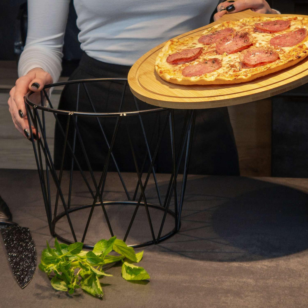 PIZZA SCHNEIDEBRETT - Braun, Naturmaterialien (31.5/44.3cm) - Intirilife