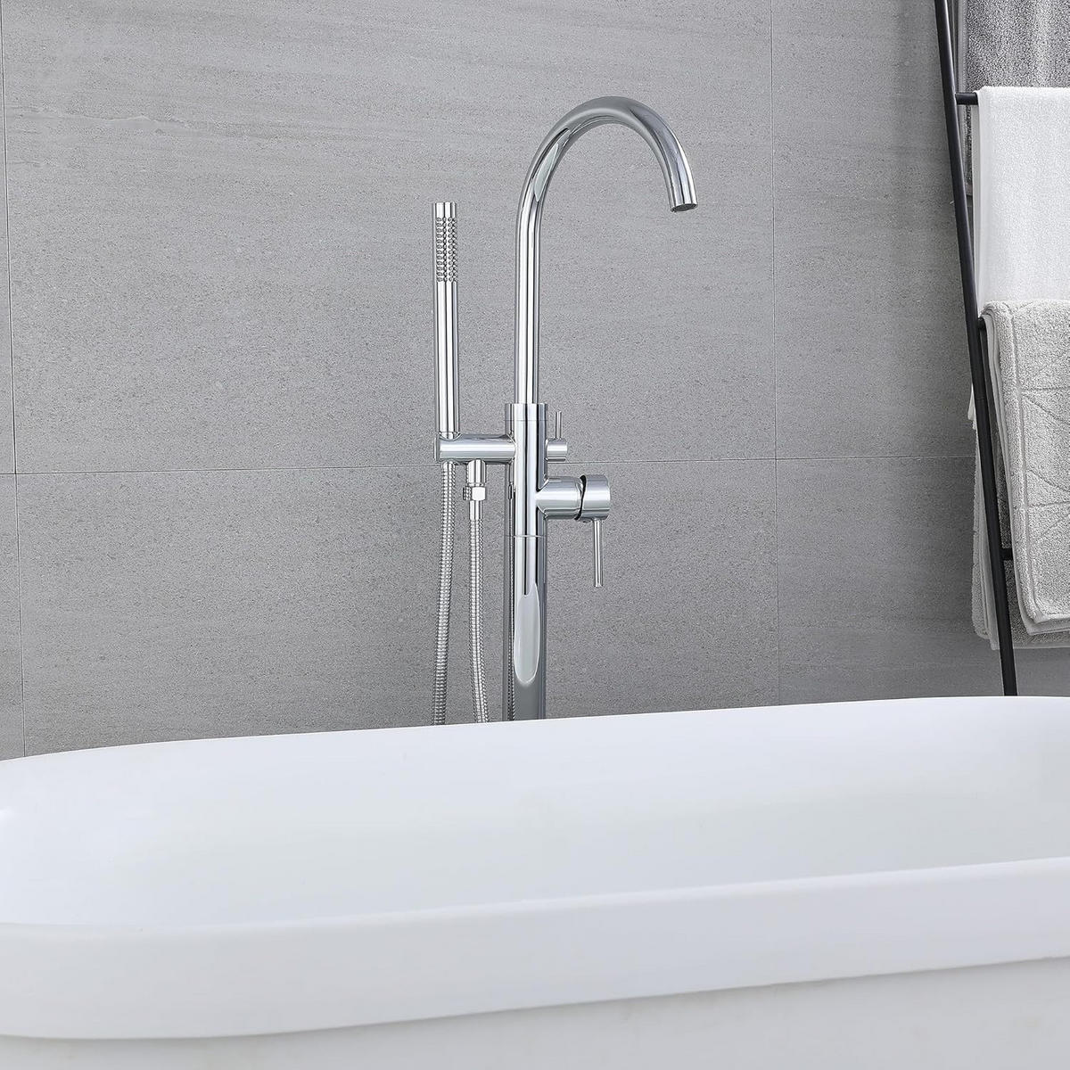 BADEWANNENARMATUR freistehend mit Handbrause, 360° schwenkbarer Auslauf, 2 Griffmodi, verchromt - Silberfarben, Metall (15/105/21cm) - TVTIUO