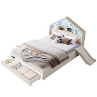 KINDERBETT aus Velvet 140x200 cm Beige mit Rutsche, LED-Beleuchtung, Ladeanschluss und Bettkasten - Beige, Textil (140/200cm) - Modfu