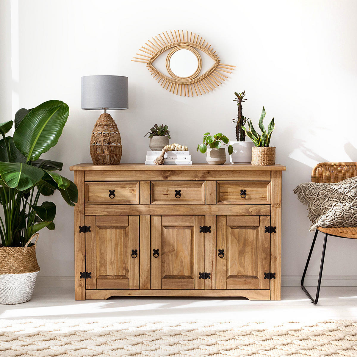 SIDEBOARD - Kiefer massiv - Schwarz/Kieferfarben, Holz/Metall (132/84/44cm) - home24