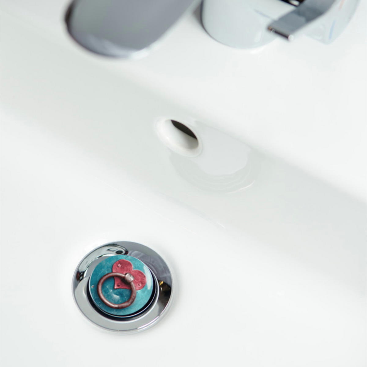 WASCHBECKENSTÖPSEL Knocker - Türkis, Kunststoff/Metall (4/7/7cm) - Sanilo